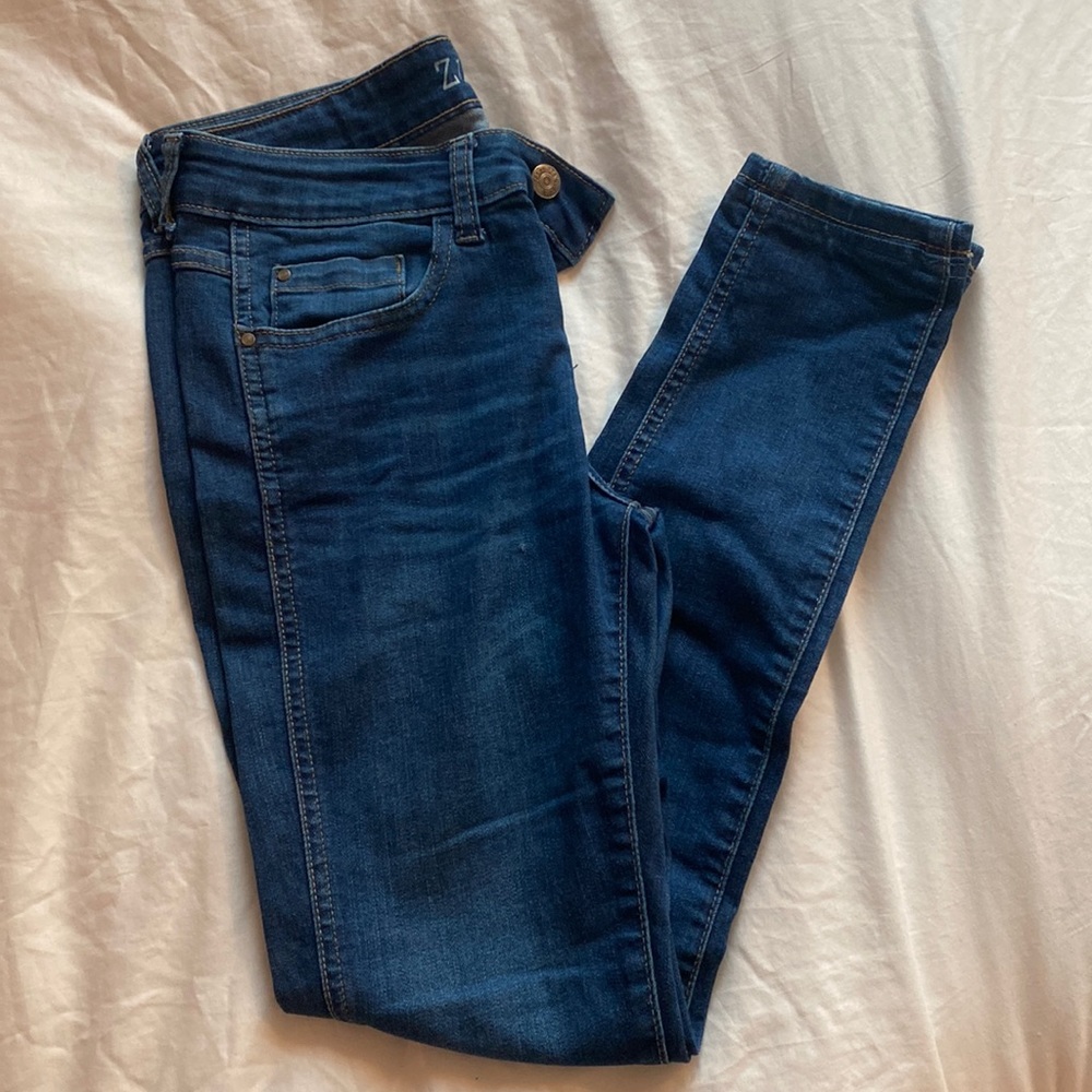 Zara jeans size 4